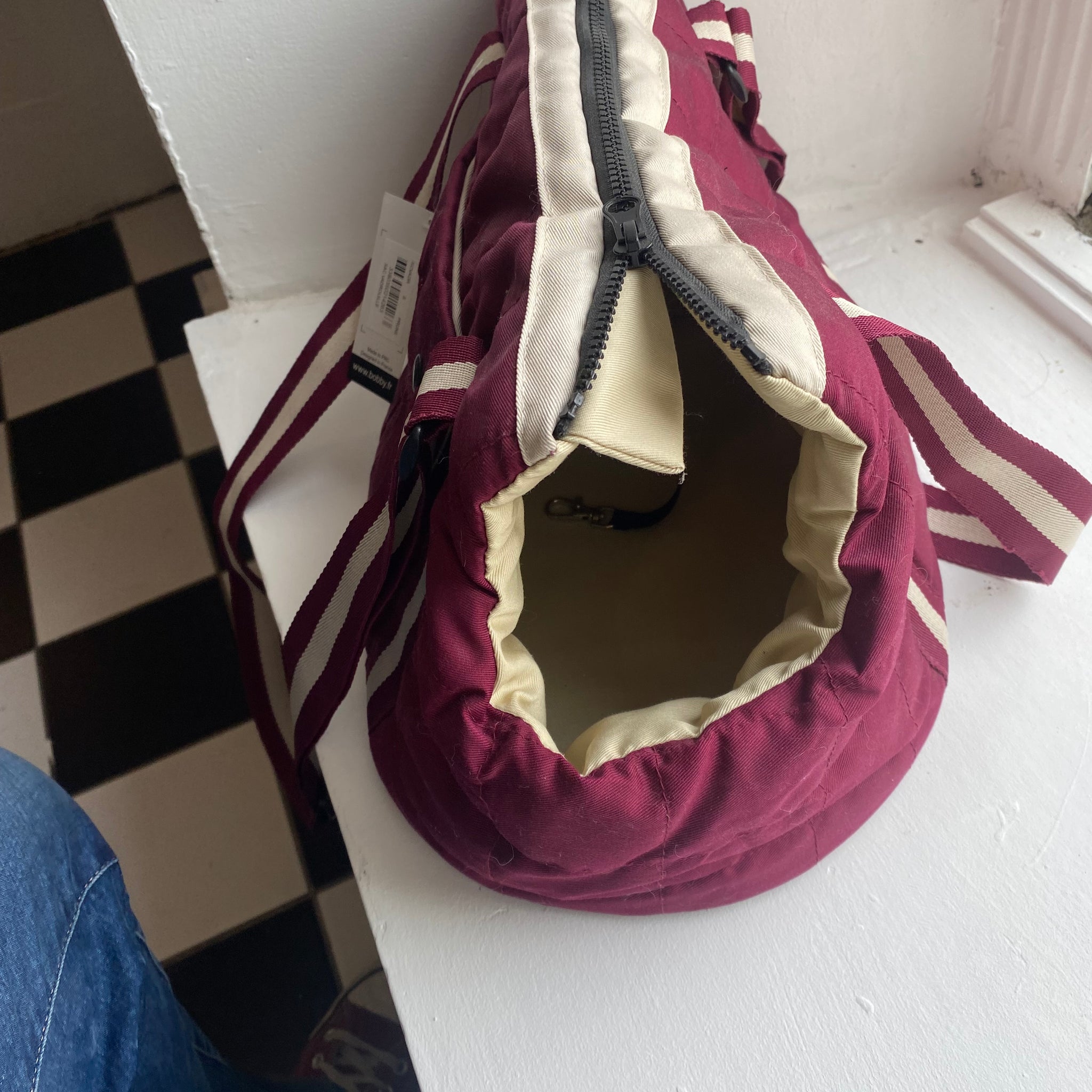 Dog carrier bag
